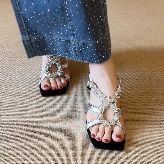 Damen elegante Sandalen mit glitzernden Schmuckdetails EB