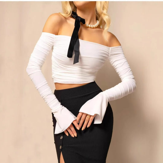 Damen Off-Shoulder Oberteil mit langen Ärmeln und Rüschendetails EB
