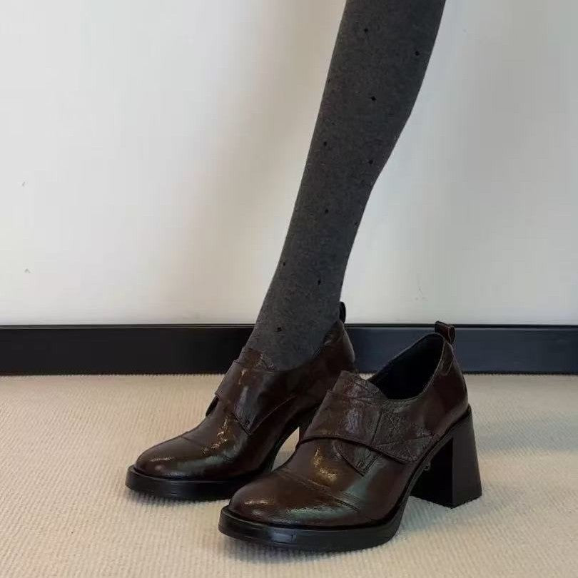 Damen modische Halbschuhe mit breitem Klettverschluss EB