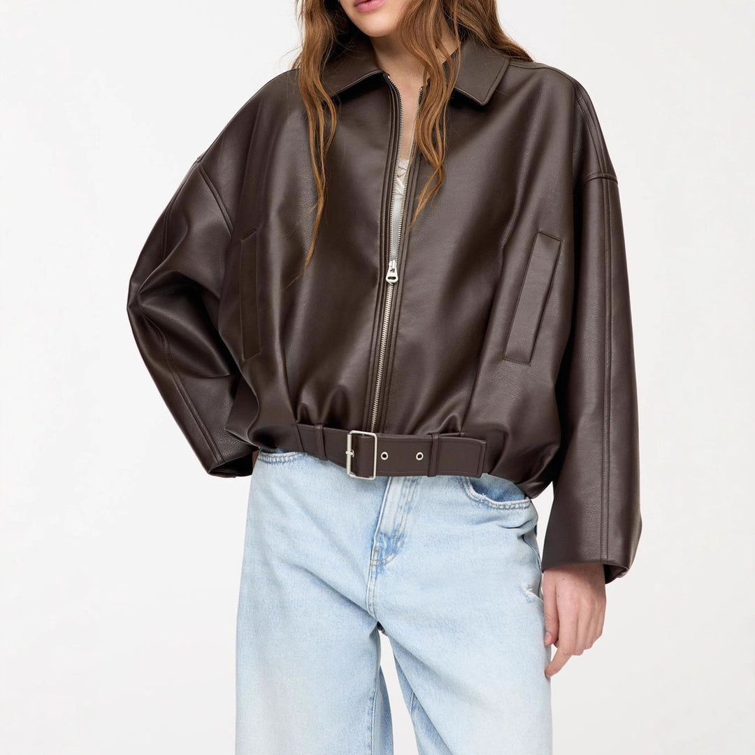 Damen nan kurz geschnittene Kunstlederjacke mit durchgehendem Reißverschluss und taillierendem Gürtel EB