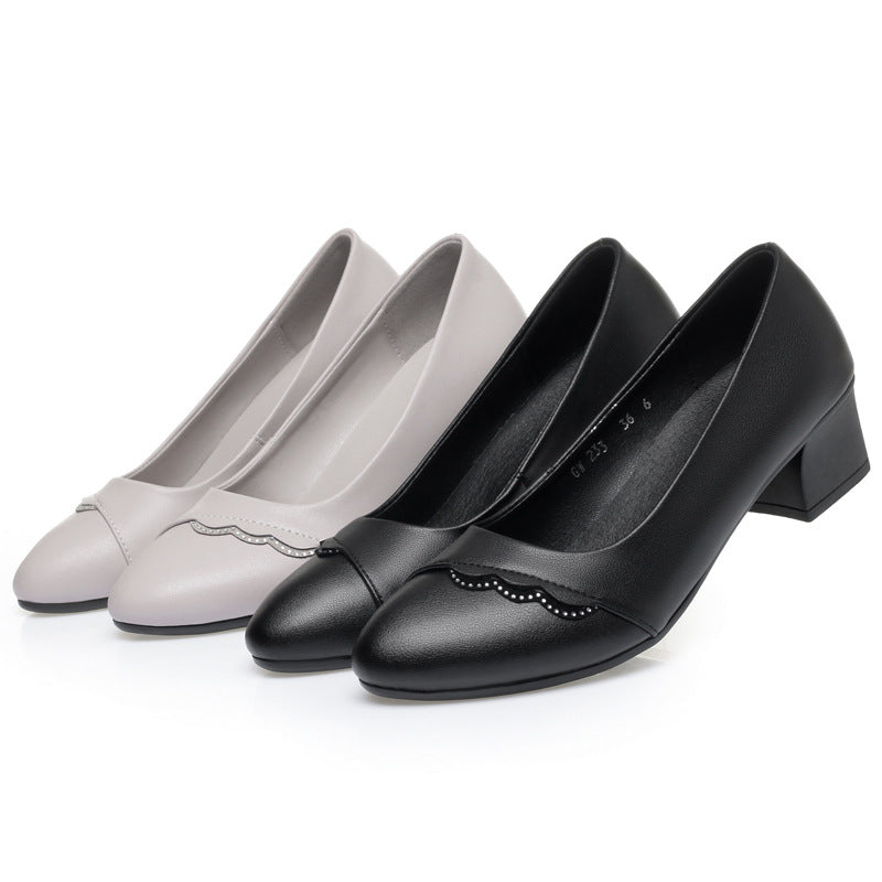 Damen Elegante Pumps mit zierlicher Wellenkante und komfortablem Blockabsatz EB