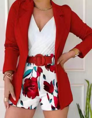 Damen Eleganter Blazer mit schmalem Schnitt EB