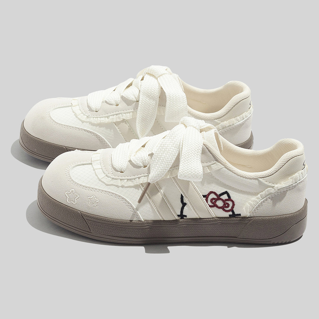 Damen Sportliche Sneaker mit verspieltem Design und einzigartigen Applikationen EB