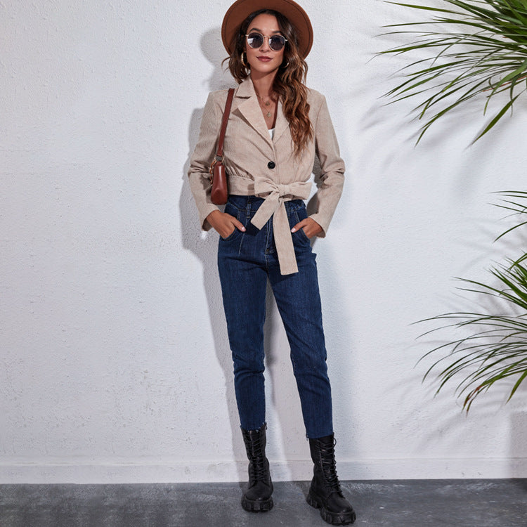 Damen Cropped Blazer mit Taillengürtel und modernem Schnitt EB