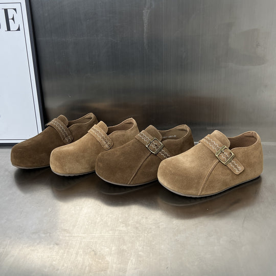 Damen Clogs aus hochwertigem Wildleder mit dekorativem Schnallenverschluss EB