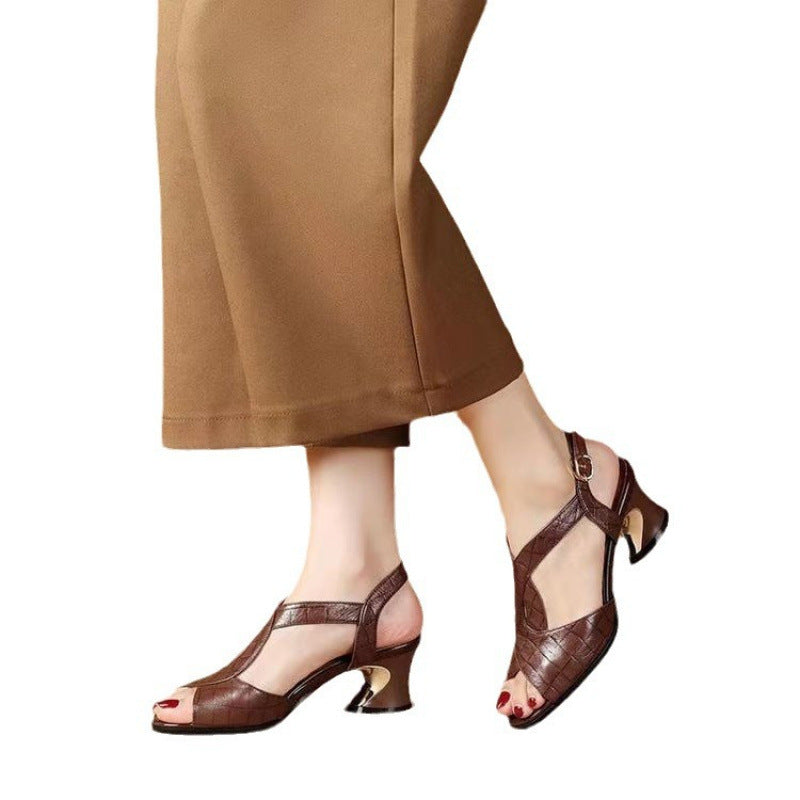 Damen Riemchensandalen mit elegantem Absatz EB