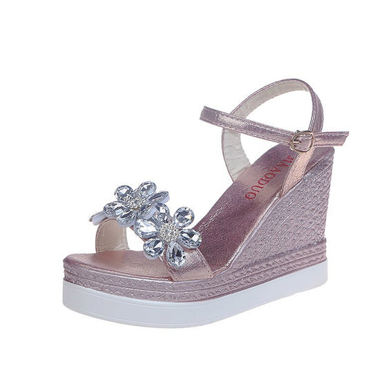 Damen Wedge-Sandalen mit floralen Verzierungen und rutschfester Sohle EB