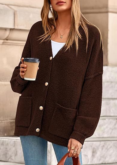 Damen Oversized Strickjacke mit Knöpfen und großen Taschen EB