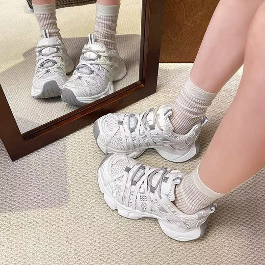 Damen Sportliche Sneakers mit innovativem Sohlenprofil und atmungsaktivem Obermaterial EB