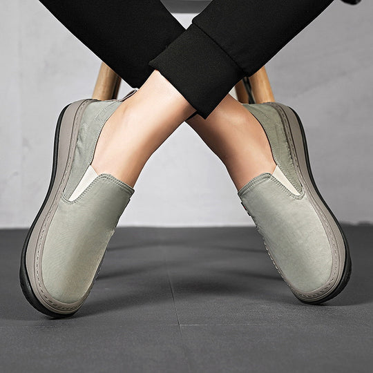 Damen Slip-On Sneakers mit atmungsaktiver Oberflächenstruktur EB