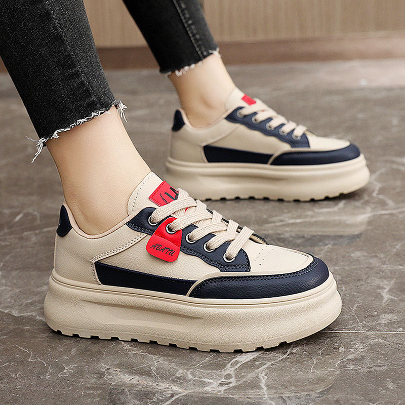 Damen Sportliche Plateau-Sneaker mit modischem Design und dämpfender Sohle EB