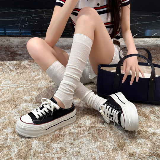 Damen Sneaker mit erhöhtem Plateau und bequemer Schnürung EB
