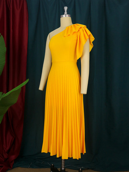 Damen Plissee Maxikleid mit asymmetrischem Träger und Rüschendetail EB