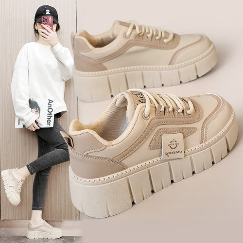 Damen Plattform Sneakers mit dämpfendem Sohlenprofil und sportlichem Design EB