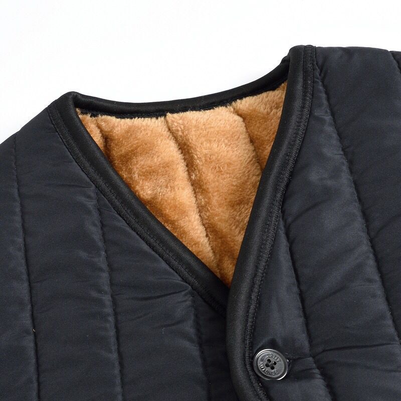 Herren Steppweste mit kuscheliger Teddyfleece‑Innenseite, knöpfbare Front und aufgesetzten Taschen EB