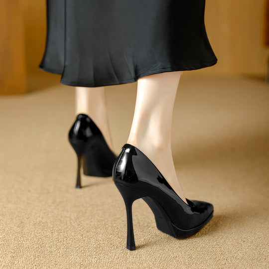 Damen stilvolle spitze High Heels mit glänzender Oberfläche EB
