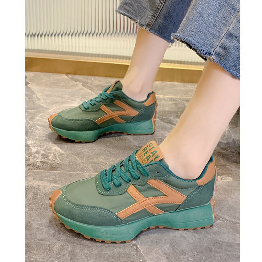 Damen Sportliche Sneaker mit atmungsaktiver Obermaterialstruktur und gedämpfter Sohle EB