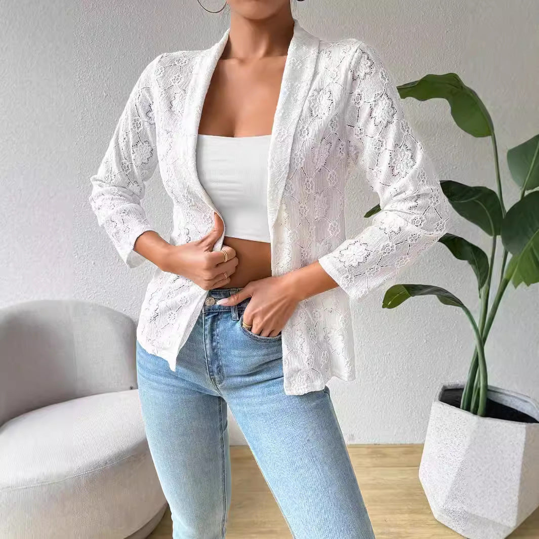 Damen Spitzenblazer mit romantischem Design und schmeichelhaftem Schnitt EB