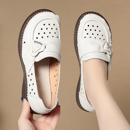 Damen Mokassins mit modischem Herzdetail und atmungsaktiver Perforation EB