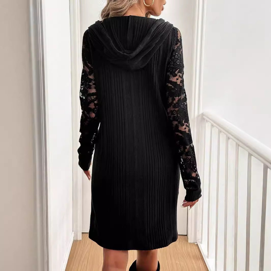 Damen Sweatkleid mit Spitzendetails und Kapuze EB