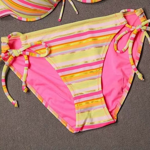 Damen Bikini-Set mit verspieltem Bindesystem und elegantem Volant EB
