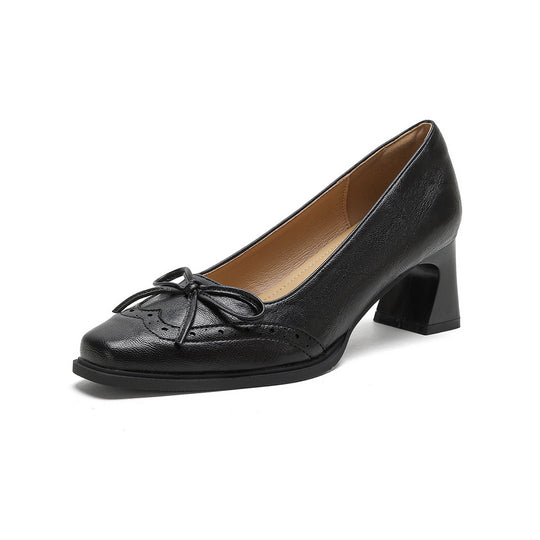 Damen elegante Pumps mit modischer Schleife und klassischer Perforation EB