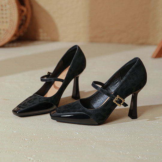 Damen elegante Mary Jane Pumps mit charakteristischem Blockabsatz und dekorativem Riemen EB