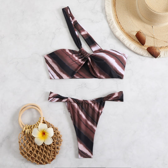 Damen Bandeau-Bikini mit asymmetrischen Trägern und modischen Wickeldetails EB