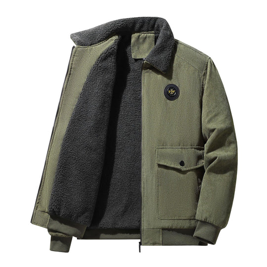 Herren Cord-Truckerjacke mit Sherpa-Kragen, Reißverschluss und aufgesetzten Pattentaschen EB