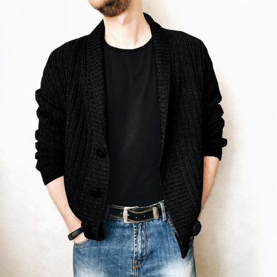 Herren Strickjacke mit großem Kragen und dekorativen Knöpfen EB