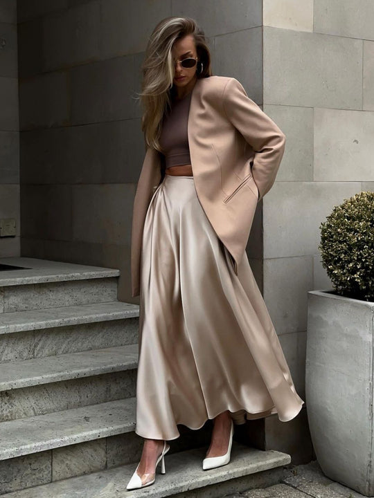 Damen Elegantes Satin-Maxikleid mit schwingendem Rock EB