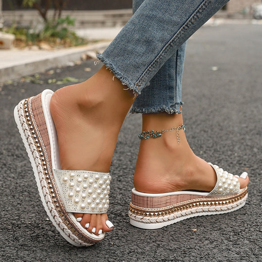 Damen Elegante Wedge-Pantoletten mit Perlenverzierungen und rutschfester Sohle EB