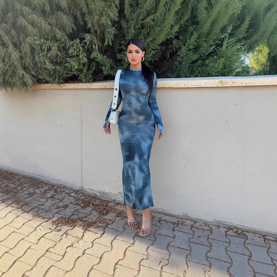 Damen Maxi-Kleid mit langen Ärmeln und modischem Batikmuster EB