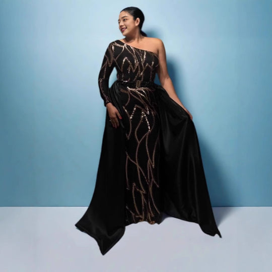 Damen Maxikleid mit glitzerndem Muster und elegantem Cape EB