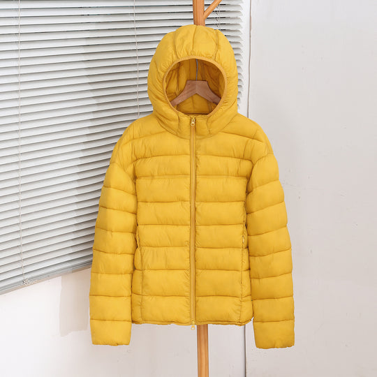 Damen nan ultraleichte Steppkurzjacke mit Thermo-Isolierung, ergonomischer Kapuze und packbarem Design EB