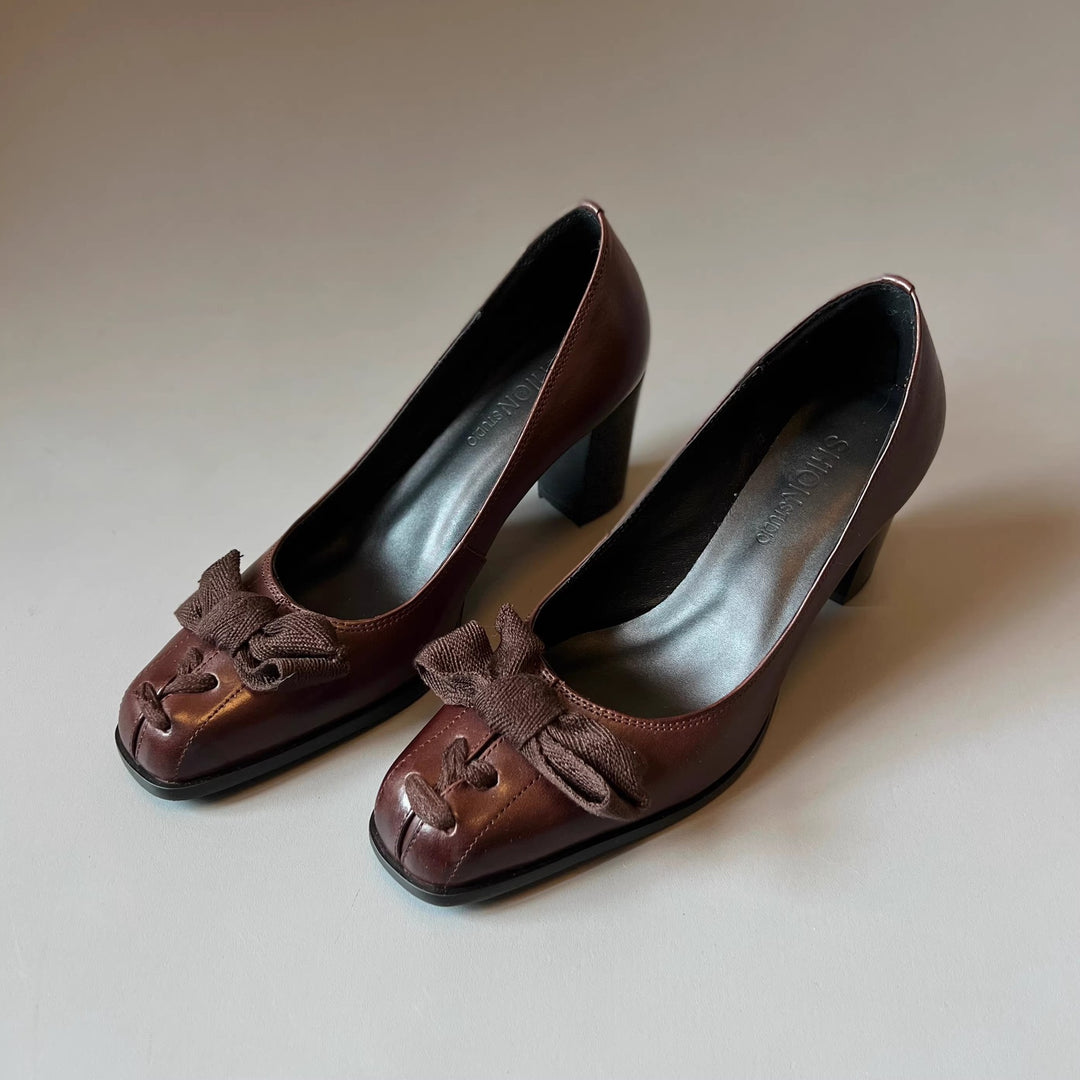 Damen Elegante Pumps mit moderner Schleifenverzierung EB