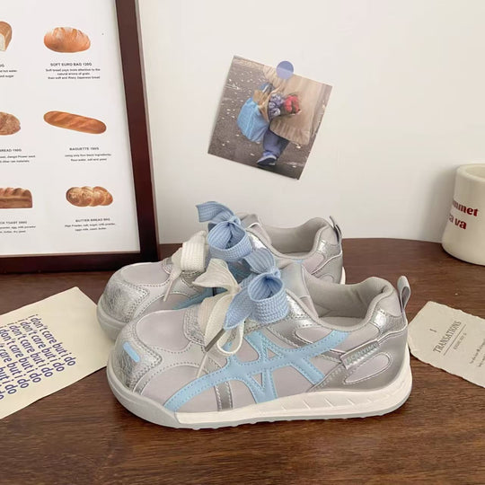 Damen Sportliche Sneakers mit verspielten Schnürdetails und modischem Obermaterial EB
