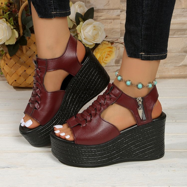 Damen Wedge-Sandaletten mit raffiniertem Gurt-Design EB