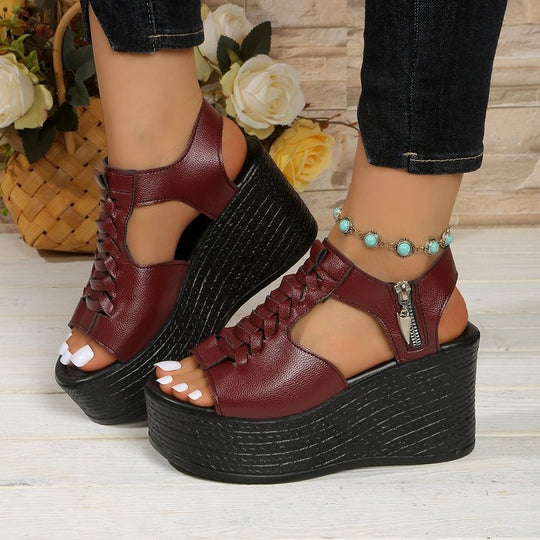 Damen Wedge-Sandaletten mit raffiniertem Gurt-Design EB