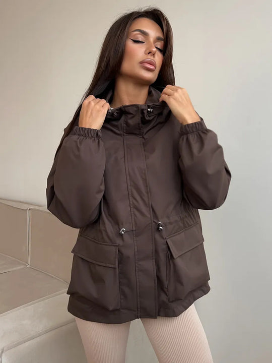 Damen wasserdichte Parka-Jacke mit Kapuze, Tunnelzugtaillierung und XXL-Klappentaschen Eichborn Berlin