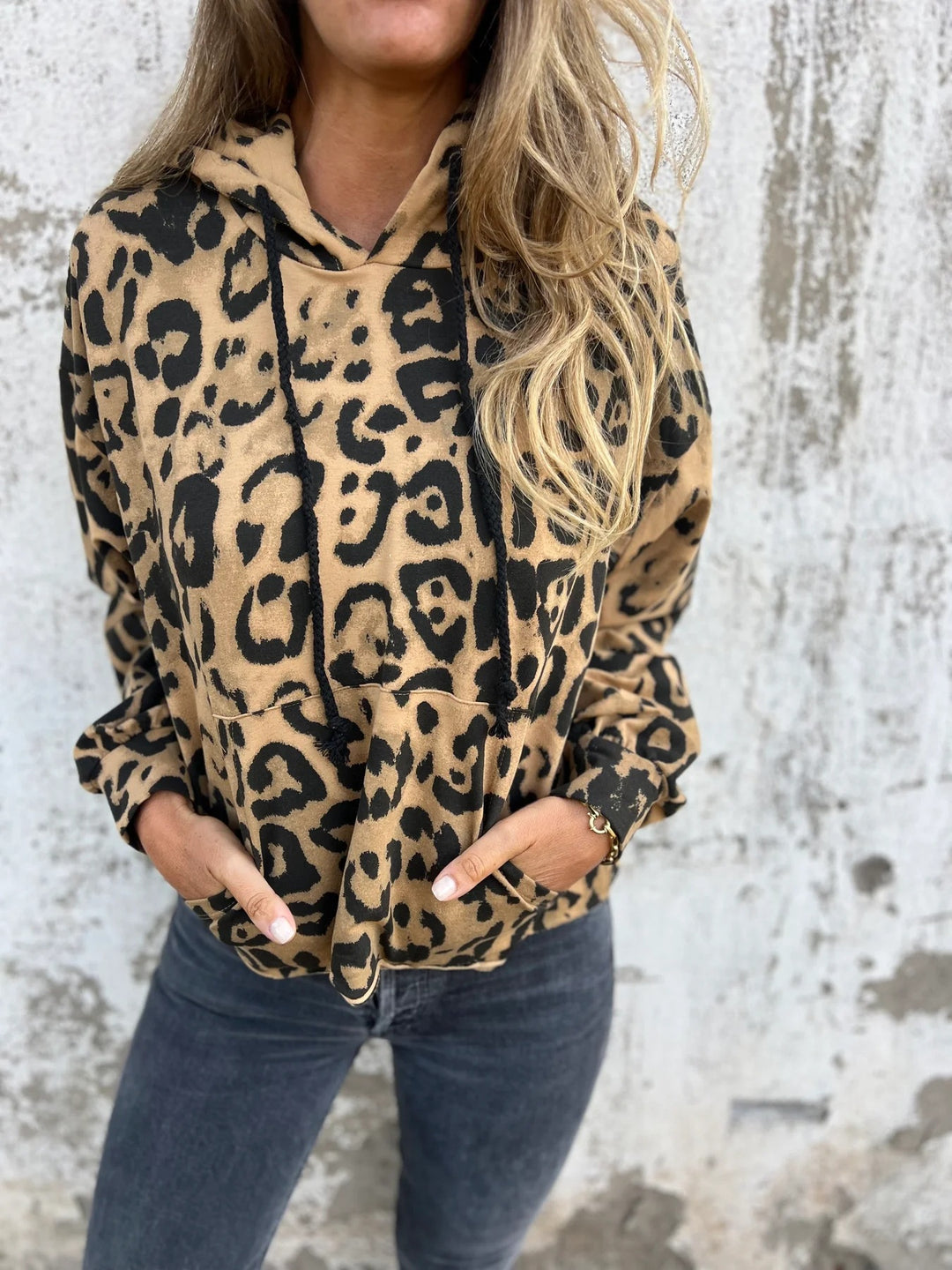 Damen Kapuzenpullover mit lässigem Leopardenmuster und praktischen Seitentaschen EB