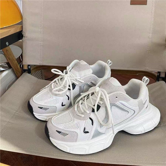 Damen Sportliche Lifestyle-Sneaker mit atmungsaktiver Mesh-Oberfläche und stoßdämpfender Sohle EB