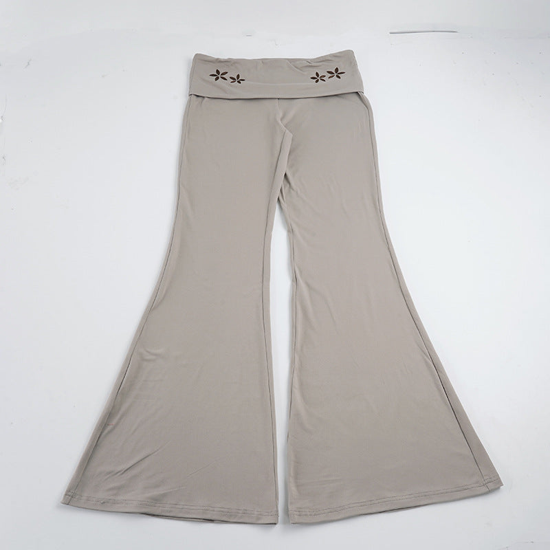 Damen nan Yogahose Flared mit Umschlagbund, komfortable Bootcut-Passform und Laser-Cut Blütendetail EB