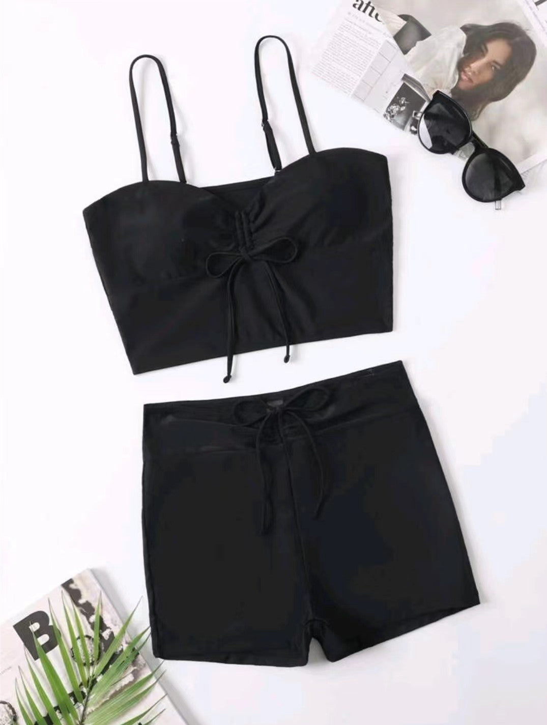 Damen Sportliches Bikini-Set mit Crop-Top und Shorts EB