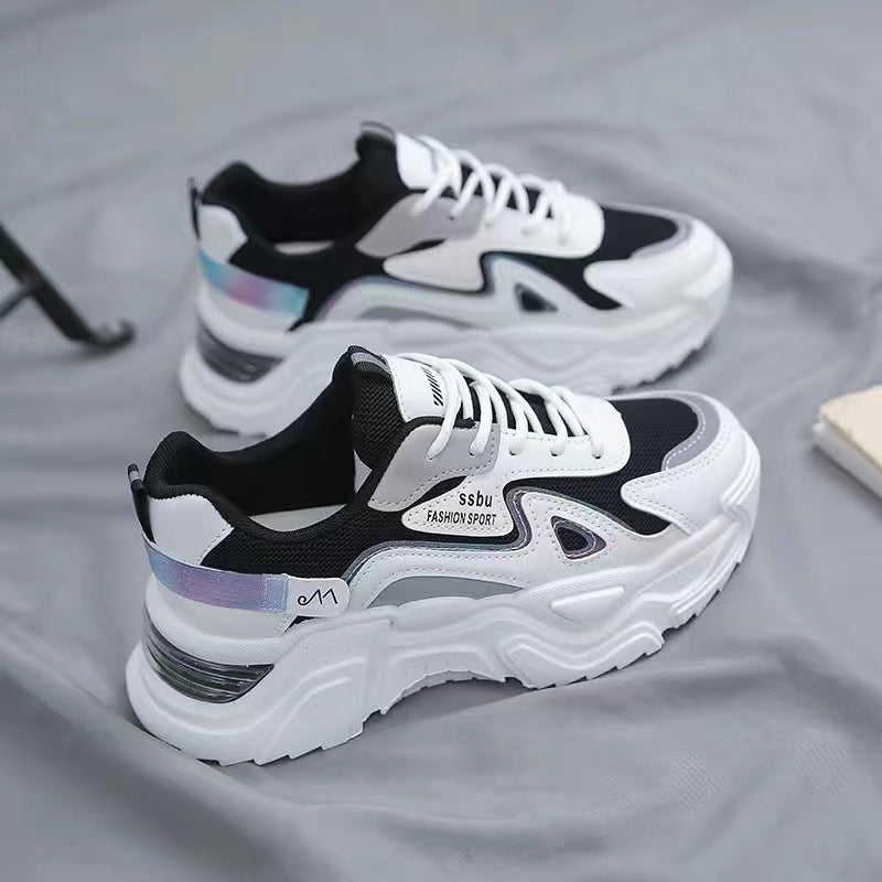 Damen Sportliche Sneakers mit dämpfendem Fußbett und reflektierenden Akzenten EB