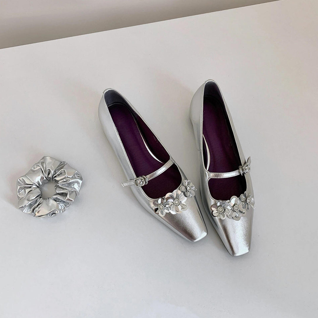 Damen Ballerinas mit floralen Applikationen und glanzvoller Oberfläche EB