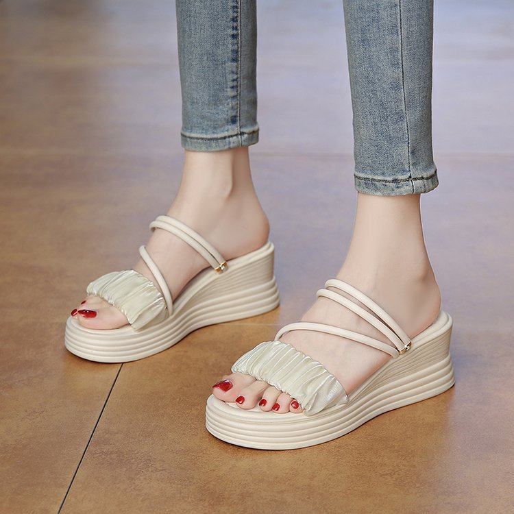 Damen bequeme Wedgesandalen mit modischem Rüschendetail EB