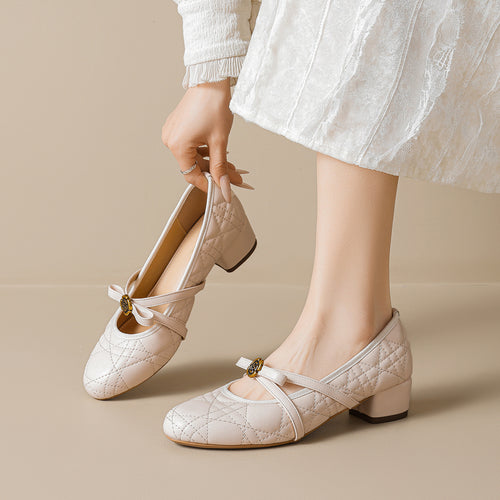 Damen Ballerinas mit dekorativer Schnallenapplikation und komfortablem Blockabsatz EB
