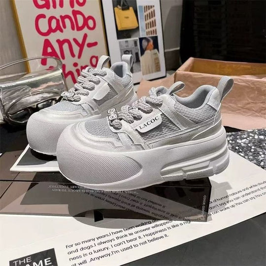 Damen Sportliche Chunky Sneaker mit innovativem Sohlenprofil und atmungsaktiver Mesh-Oberfläche EB