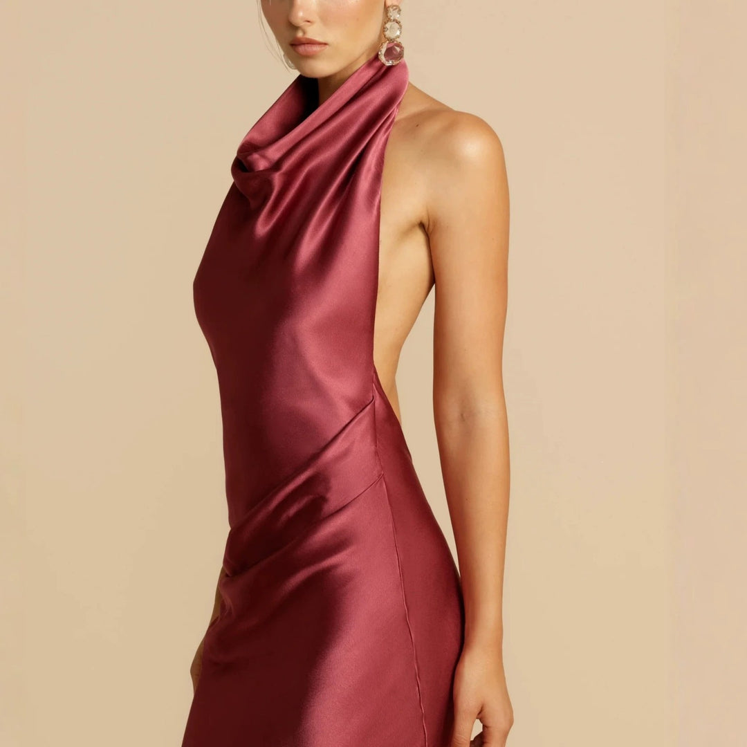 Damen Elegantes Longdress mit schimmerndem Halsbereich EB